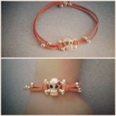 Pulseira Camurcinha com Caveira P04